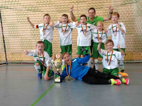 F1 holt den Hallentitel, F2 mit tollem 3. Platz