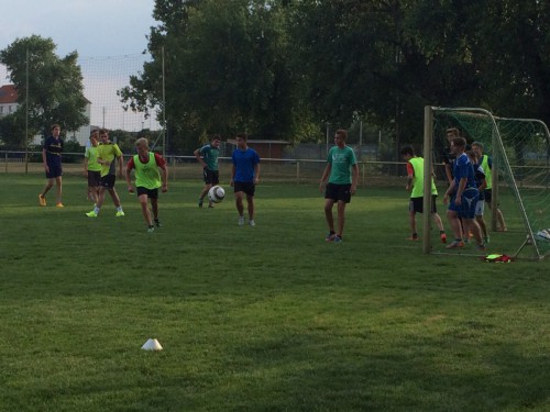 U17 dreht erste Runden