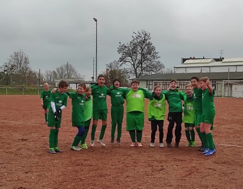 D2 Junioren mit erstem Saisonsieg im Stadtderby