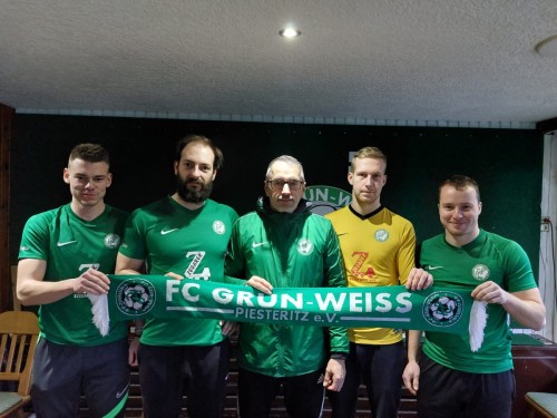 Neuzugänge im Volkspark - Vier auf einen Streich