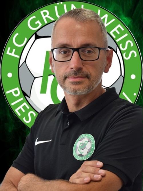 Freude im Volkspark, Trainer Becker verlängert beim FC