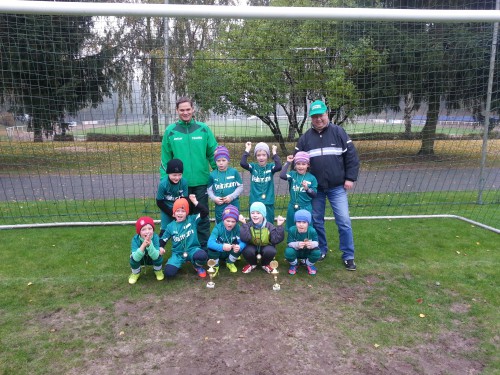 Das " Mützenteam" erringt 1. Turniersieg!