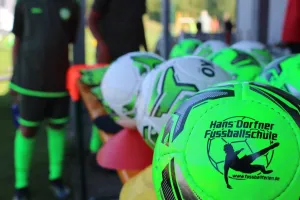 22.07.-26.07.24 ist die erfolgreiche Fußballschule Hans Dorfner im Volkspark